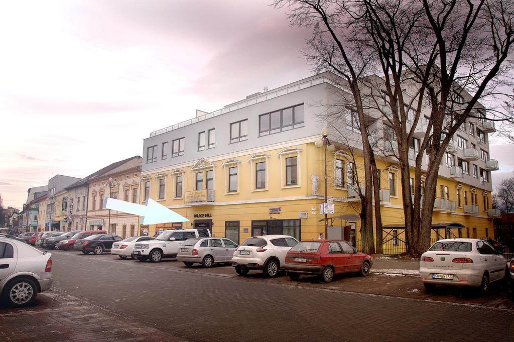 Home Away Main Square Apartment Poprad Luaran gambar
